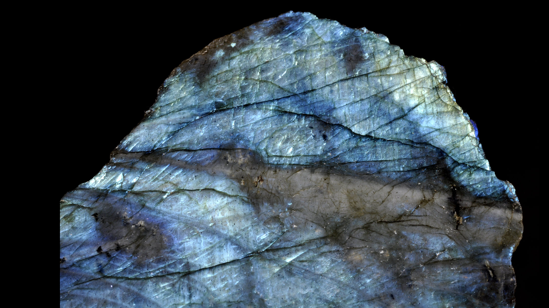 The Meaning and Benefits Of Labradorite