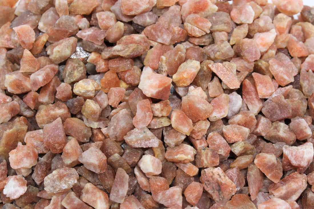 Sunstone: Meaning, Healing Properties & Uses