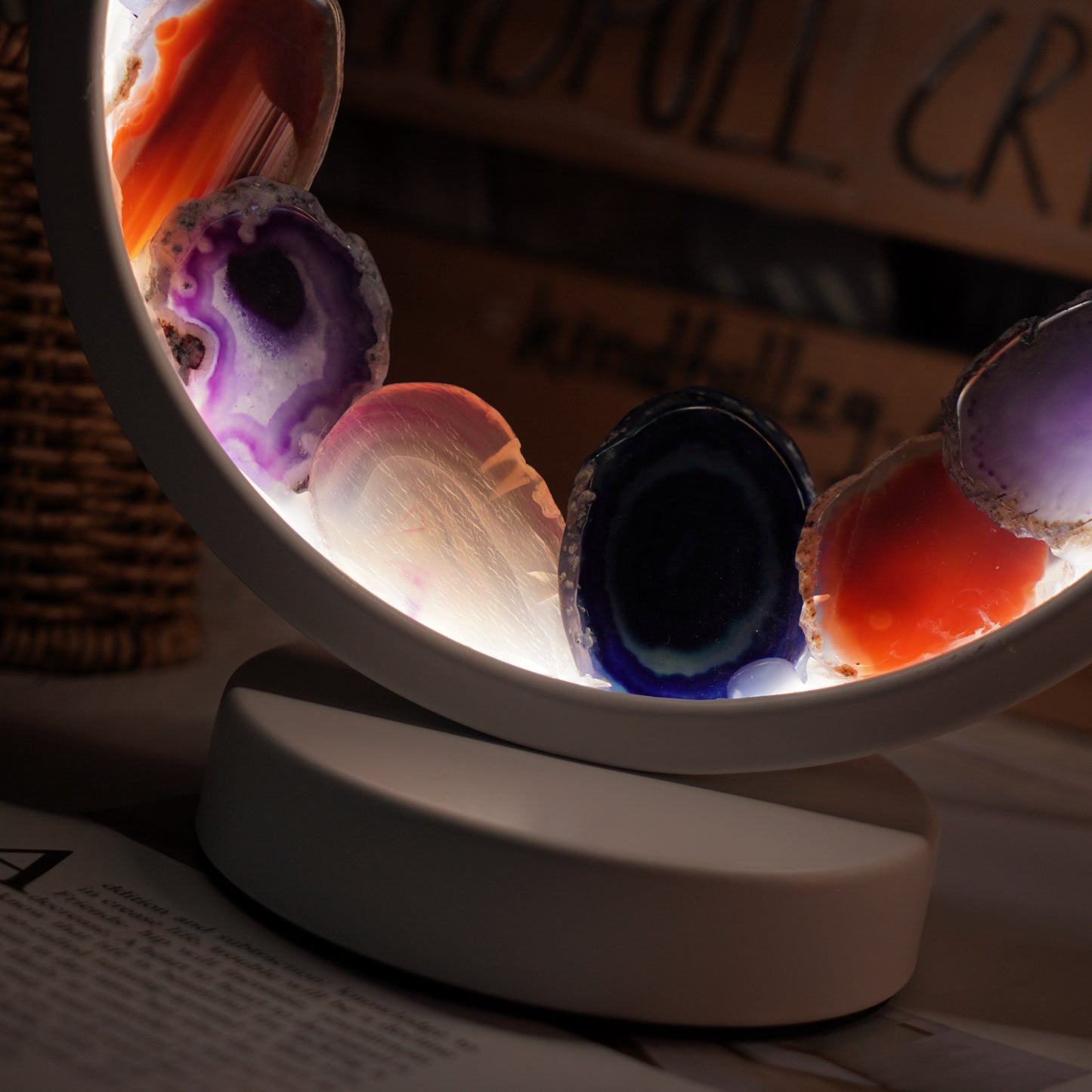 Round Agate slab lamp