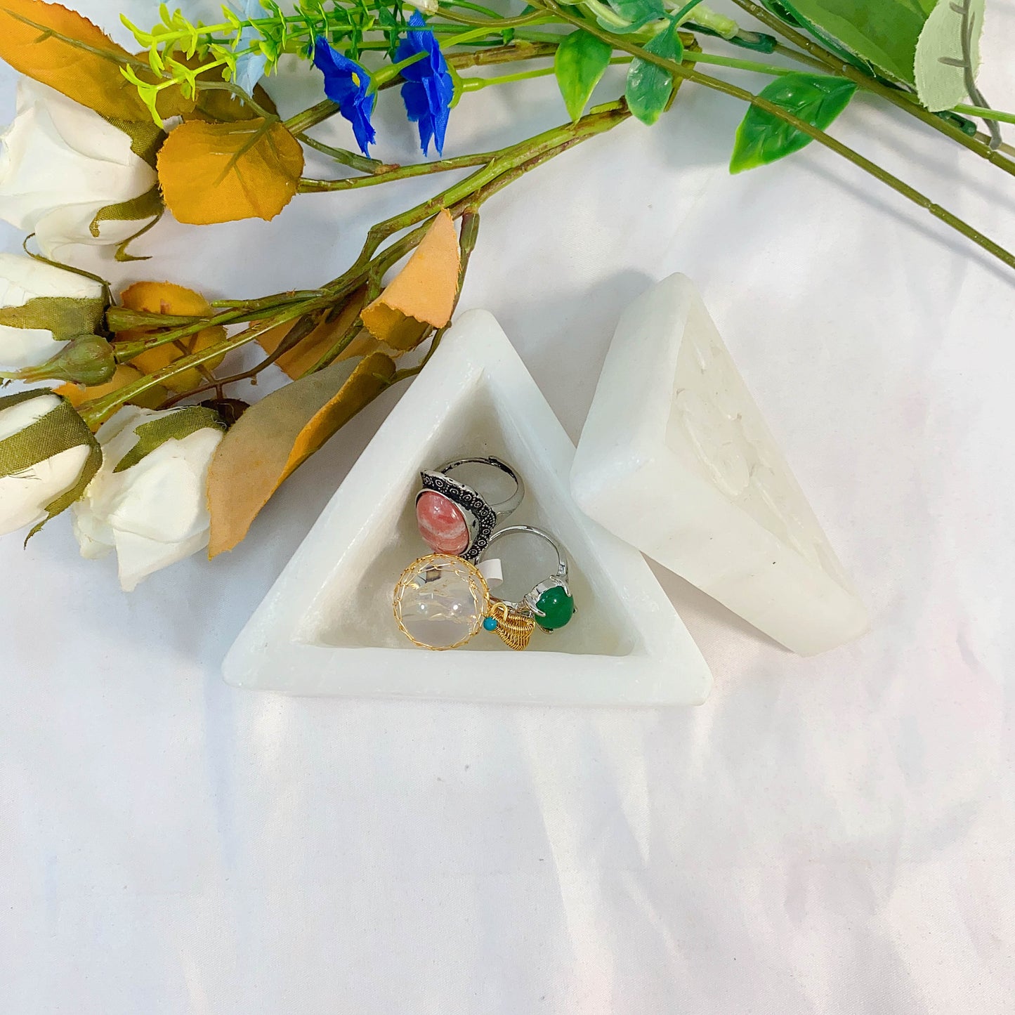 Mixed Materials Triangular Jewelry Box For Rings And Earrings