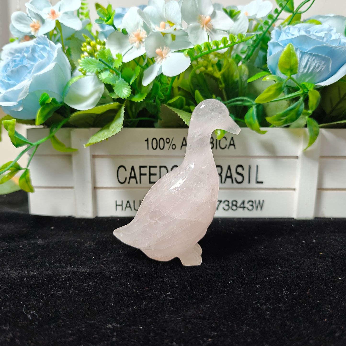 Hand Carved Rose Quartz Duck For Decoration And Gift