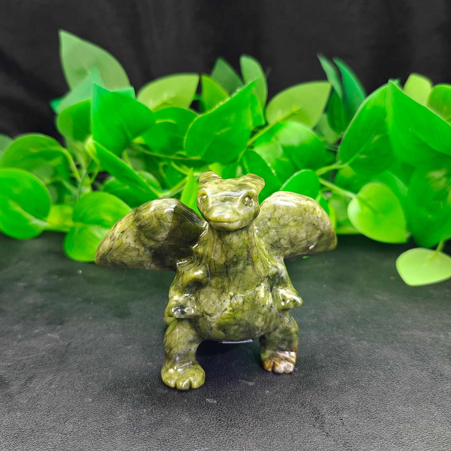 Hand Carved Xiuyan Jade Fly Dragon For Decoration And Gift