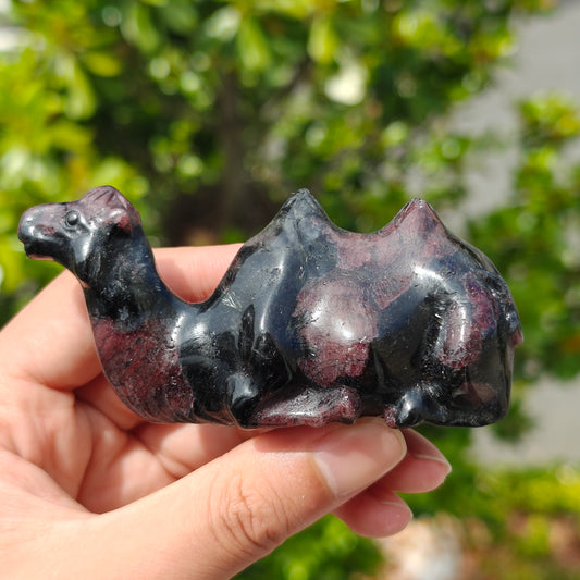 Hand Carved Garnet Camel For Decoration And Gift