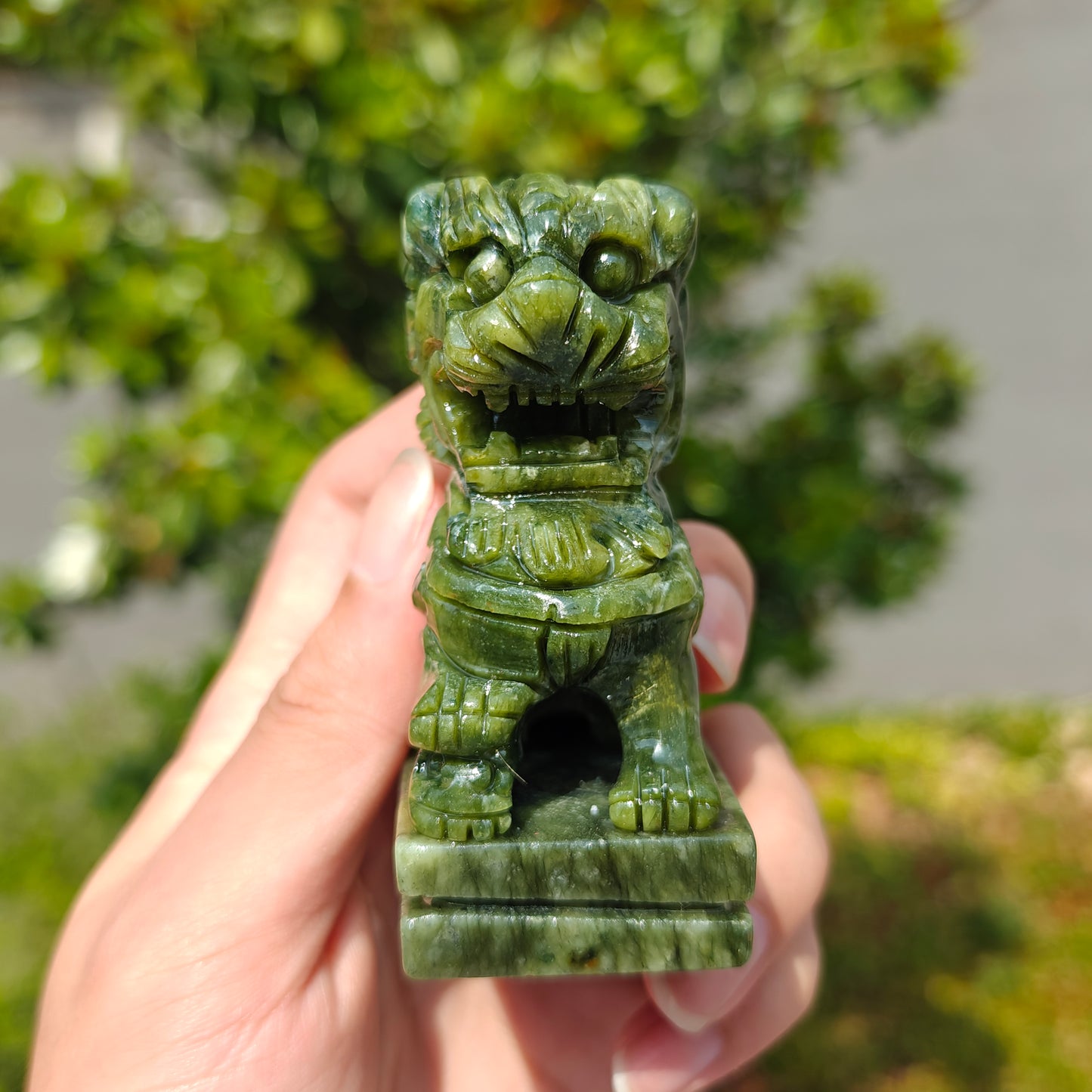 Hand Carved Xiuyan Jade Lion For Decoration And Gift