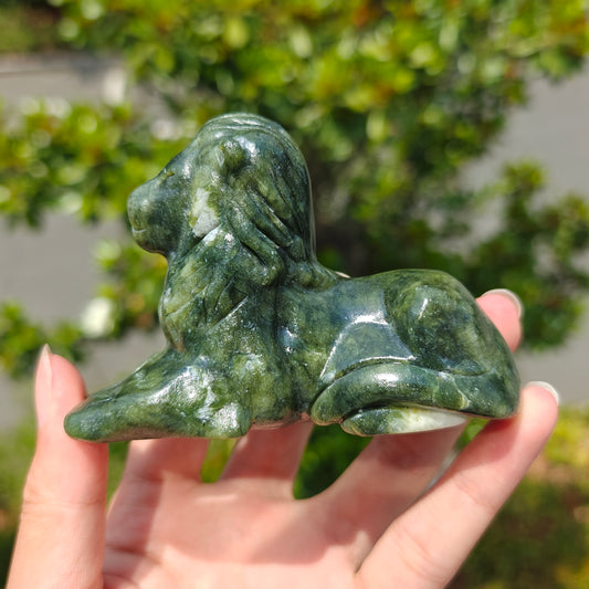 Hand Carved Xiuyan Jade Lion For Decoration And Gift