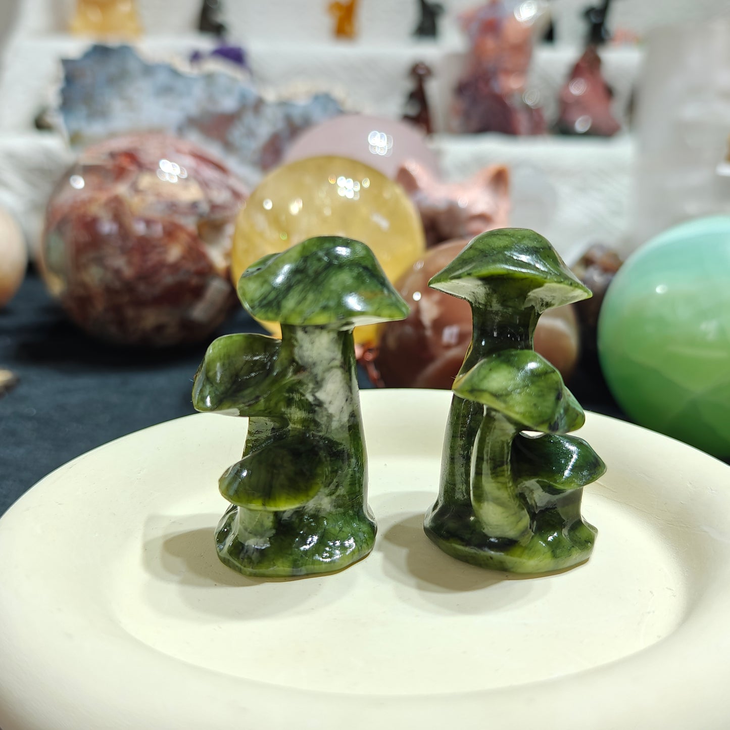 Hand Carved Xiuyan Jade Mushroom For Decoration And Gift