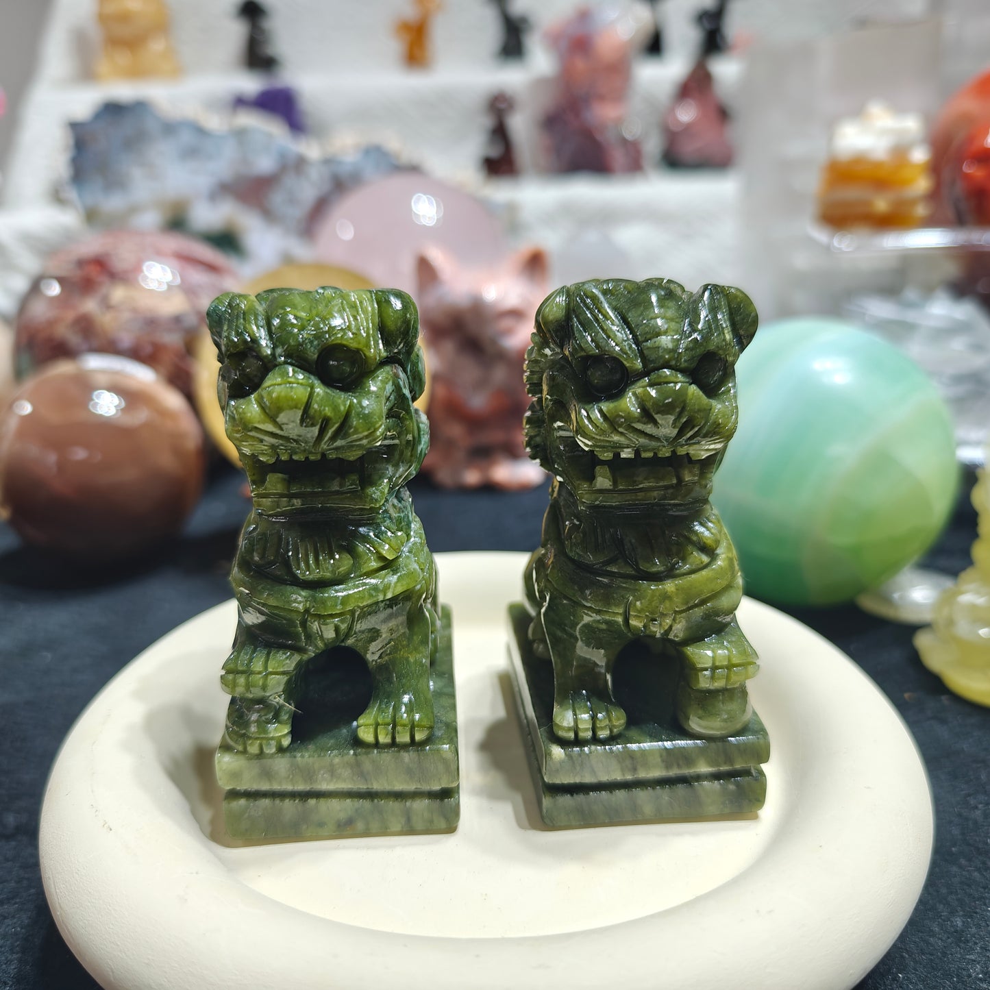 Hand Carved Xiuyan Jade Lion For Decoration And Gift