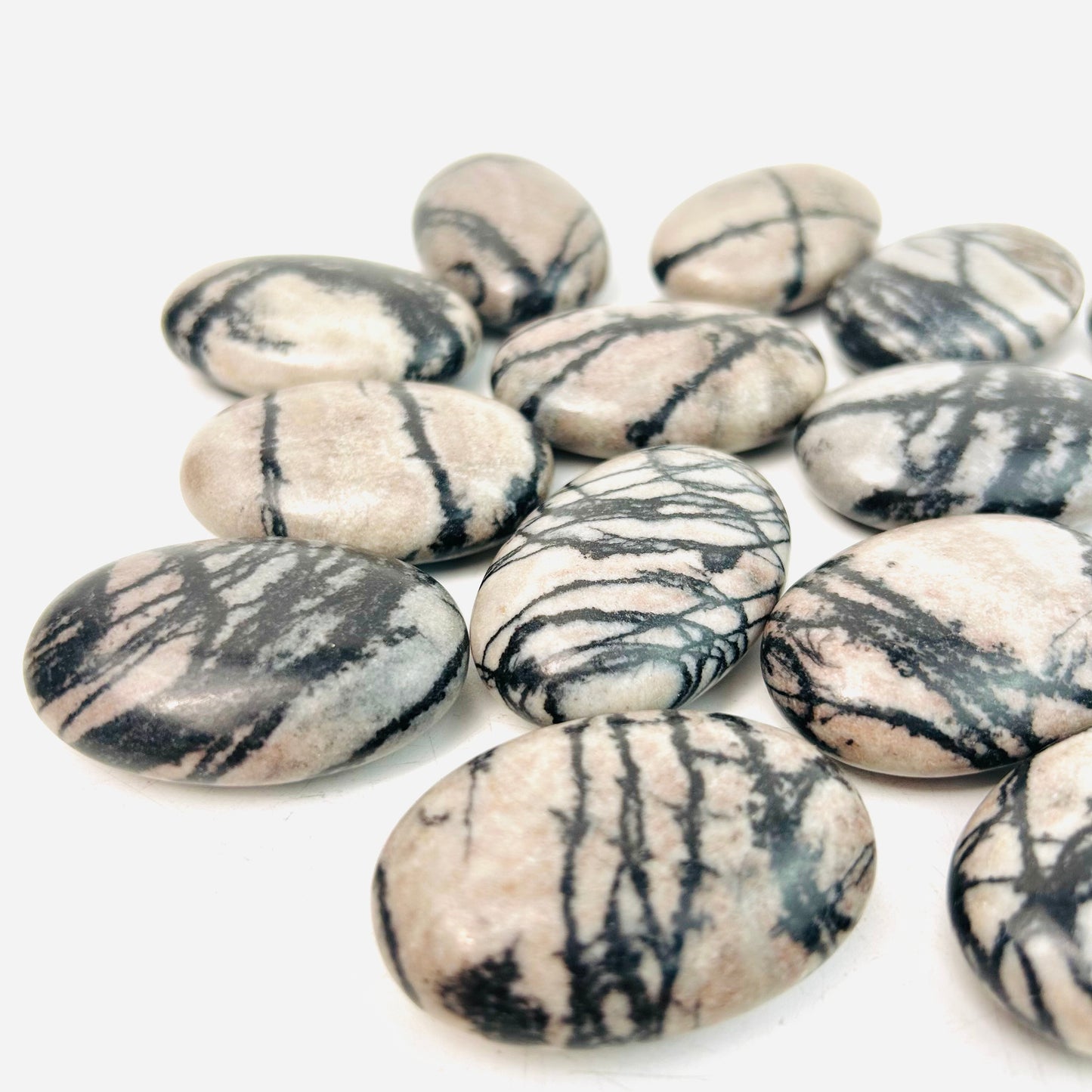 New Arrivals Different Materials Palm Stones