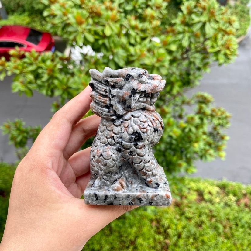 Yooperlite Lion Animal Totem Spirit Stone Crystal Ornaments Collection Crystal Healing