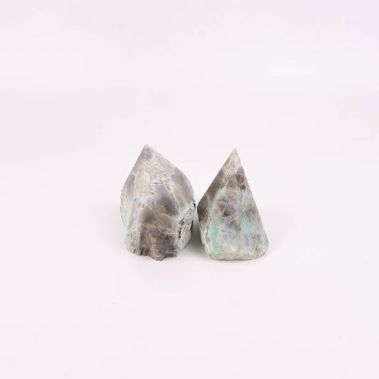 Green Moonlight Raw Stone Single Point