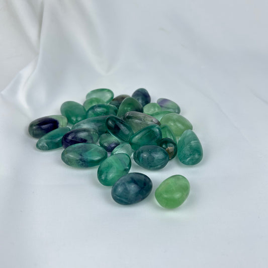 Kindfull Wholesale natural quartz polished green crystals healing stones green fluorite bulk tumbled stones