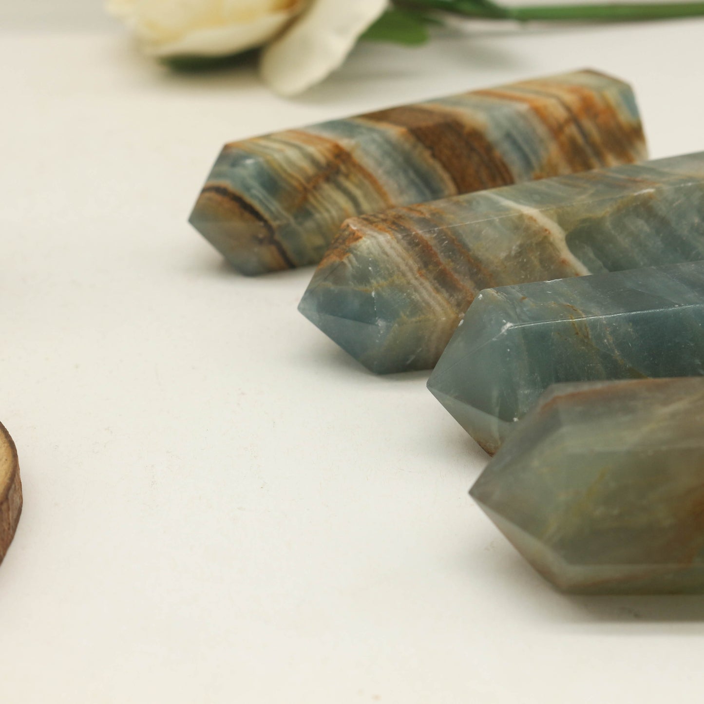 Blue Onyx Agate Points Natural Healing Single Point Chakra Crystal Stone Meditation Home Decor Collection Gift