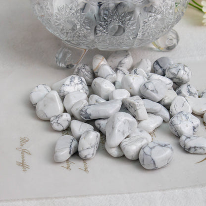 【TUMBLE STONES】Natural Howlite Tumble Stone