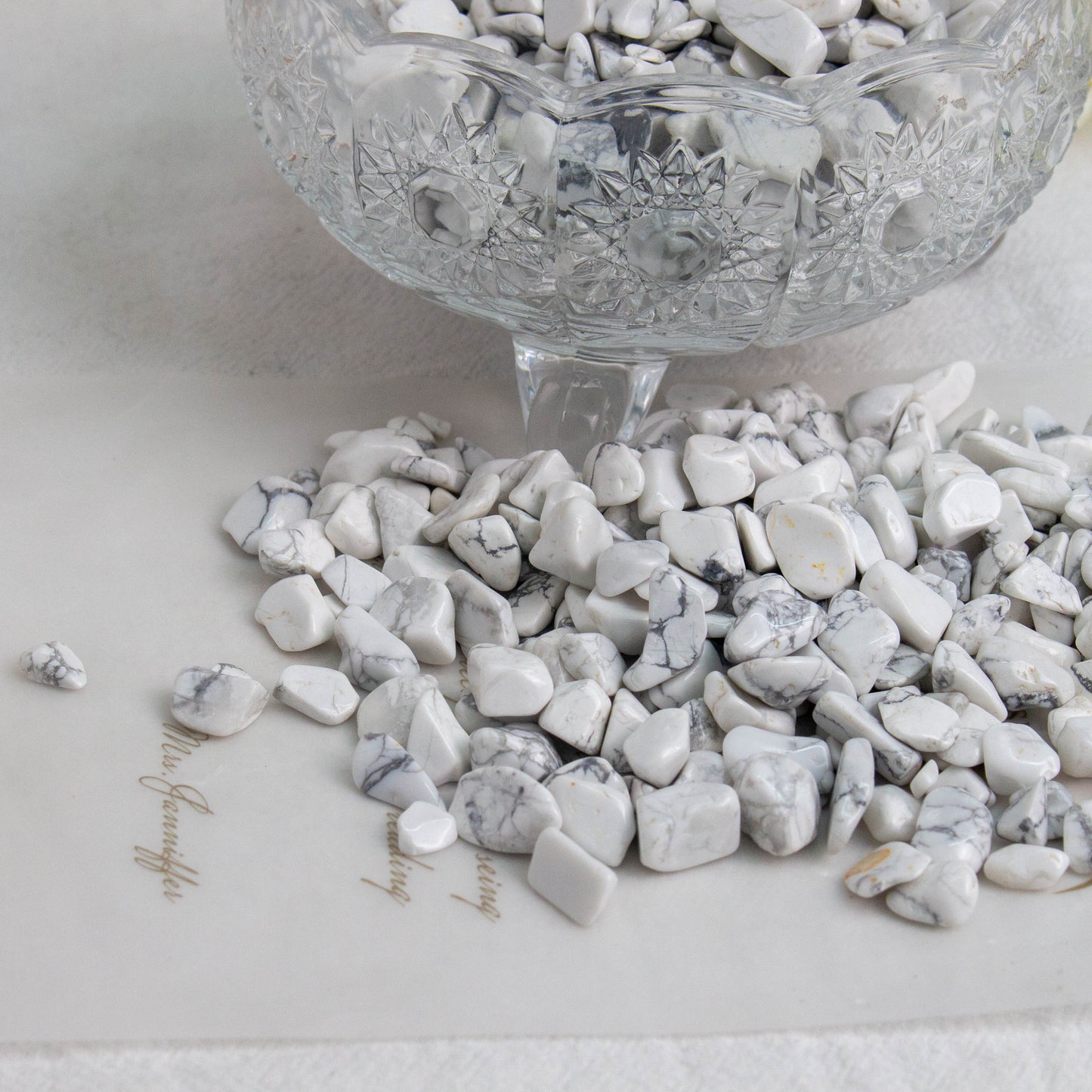 【CRYSTAL CHIPS】 Natural Howlite Chips