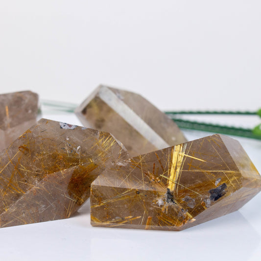 Golden Rutile Free Form Chakra Healing Gemstone Crystal  Natural Quartz Gemstones For Healing Meditation Feng Shui Home Decoration