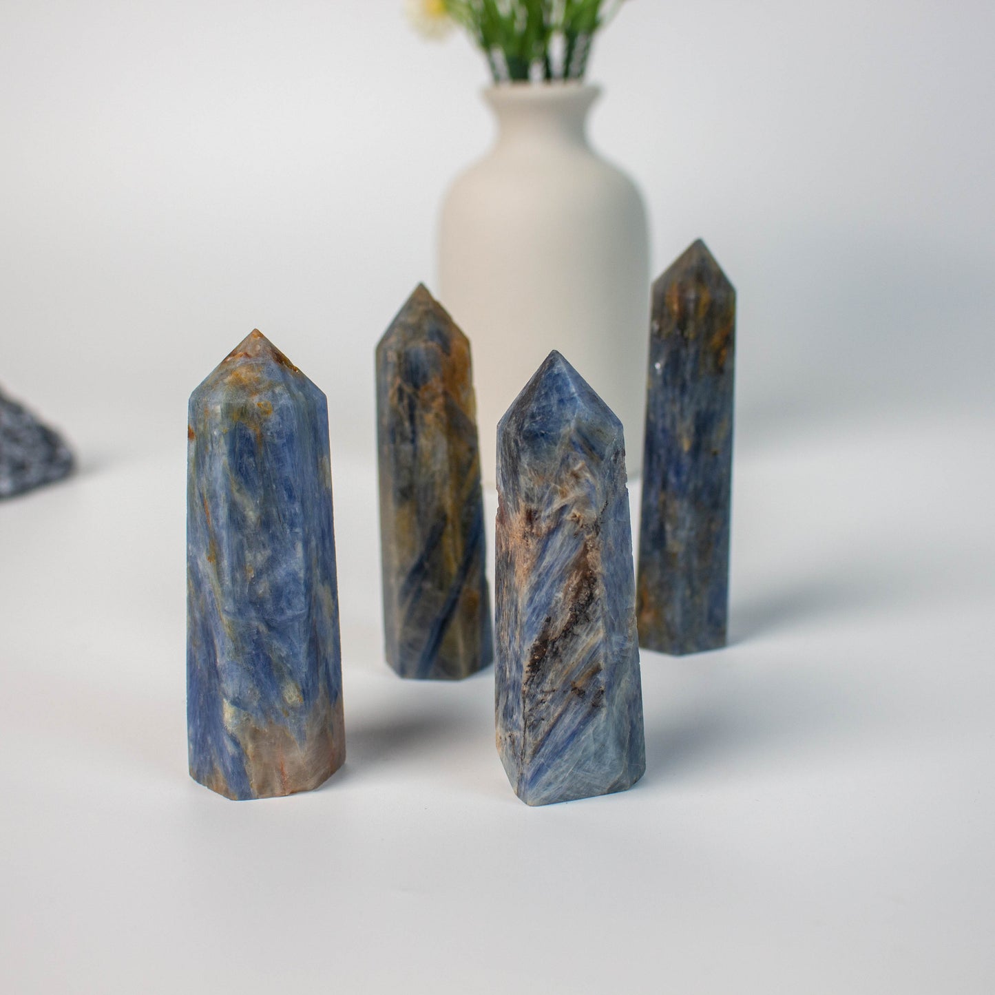 Kyanite Points